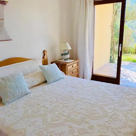 La Casa Blu Feriehus San Pantaleo